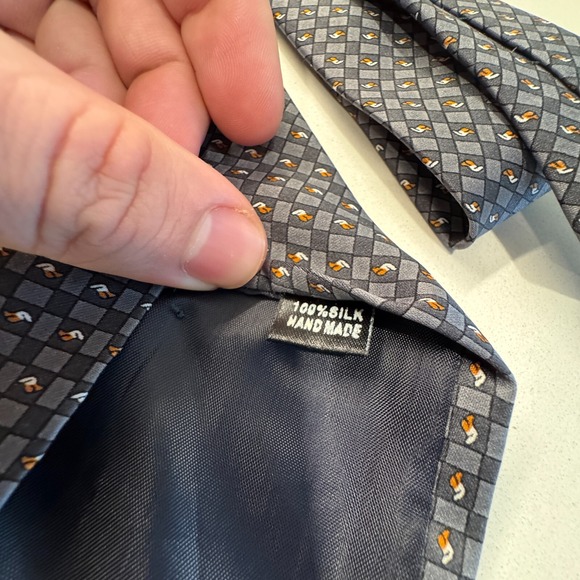De Amanda Tie Geometric Gray 100% Silk Handmade Abstract Vintage Necktie - Picture 5 of 6